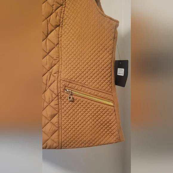 MARC NEW YORK Women's Tan Quilted Vest By Andrew Marc - Picture 3 of 10